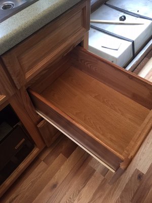 This is middle drawer.