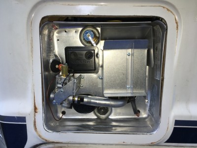 WaterHeater-in-place-no-frame_shows-top-gap-1_small.jpg